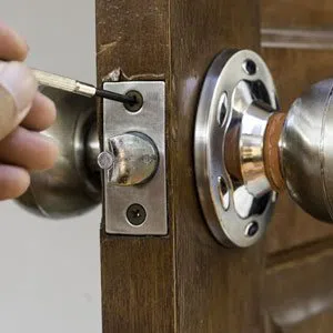 Central Lock Key Store Kansas City, MO 816-622-3383 Central Lock Key Store Kansas City, MO 816-622-3383 - res-04